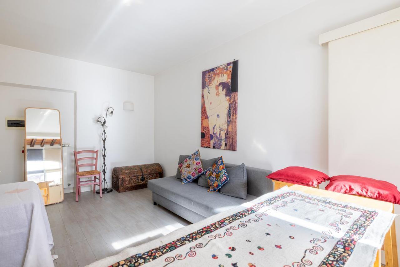 Loft In The Heart Of Rome, Steps To Spanish Steps Apartment Rom
