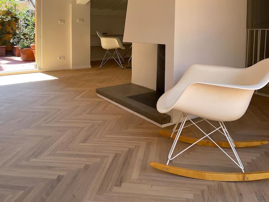 Attico Con Due Terrazze Al Pantheon, Rom