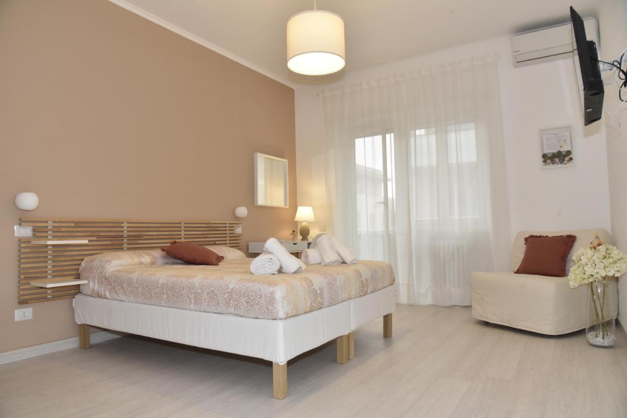 Nathanaele House Via Tuscolana * Roma