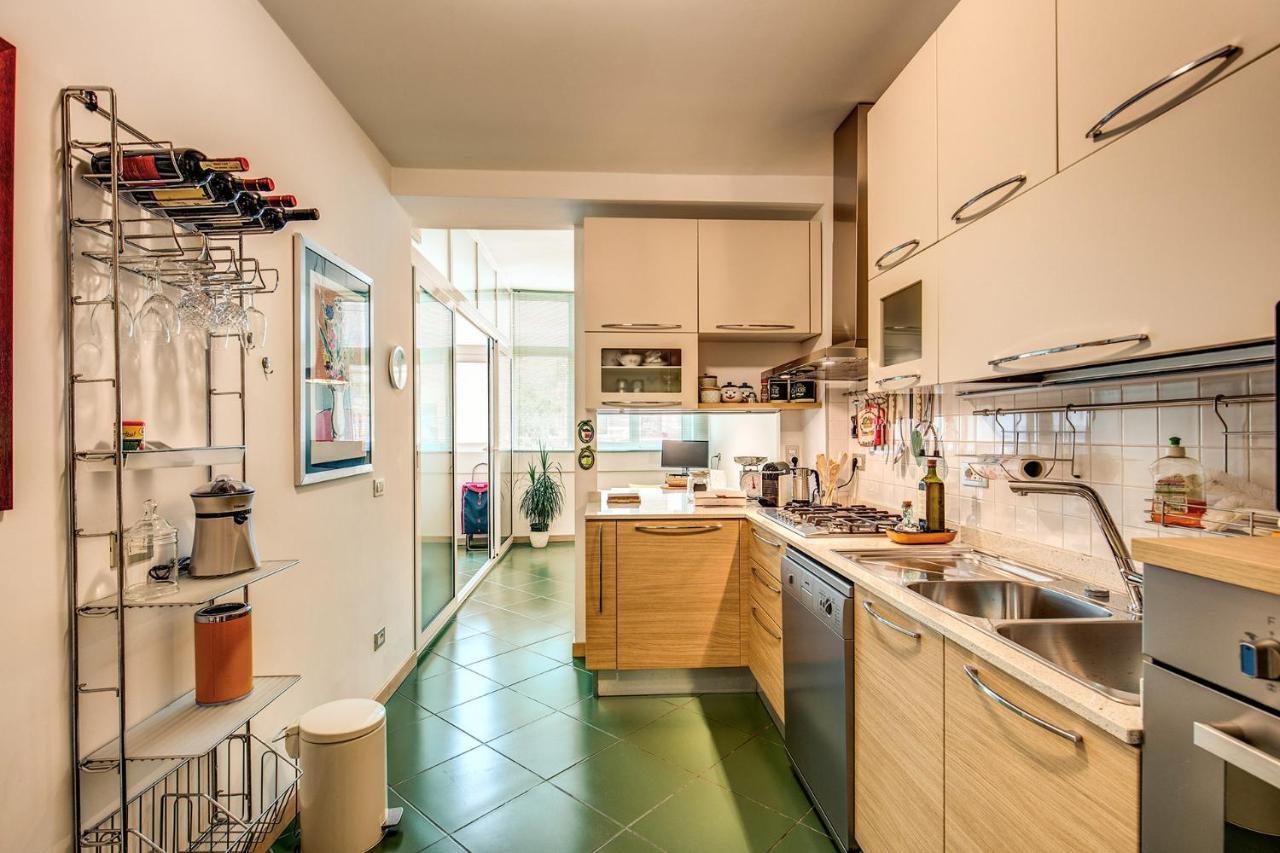 Apartamento Terrazza Piccolomini: Elegant Stunning View Over Rome/st Peter's Dome