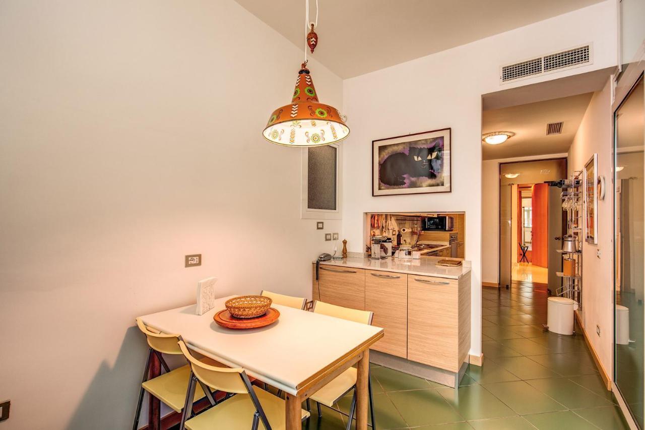Terrazza Piccolomini: Elegant Stunning View Over Rome/st Peter's Dome Apartamento Roma