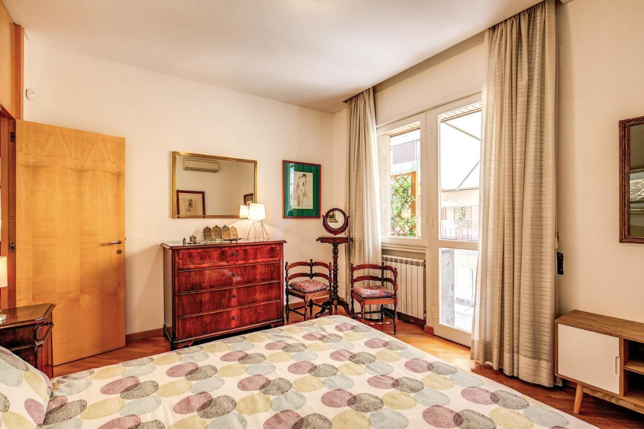 Terrazza Piccolomini: Elegant Stunning View Over Rome/st Peter's Dome Apartamento *