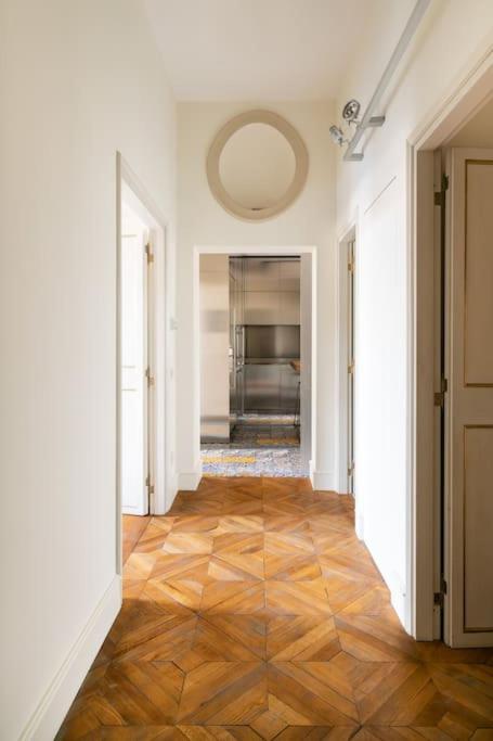 Casa Arte, A Burghesius *