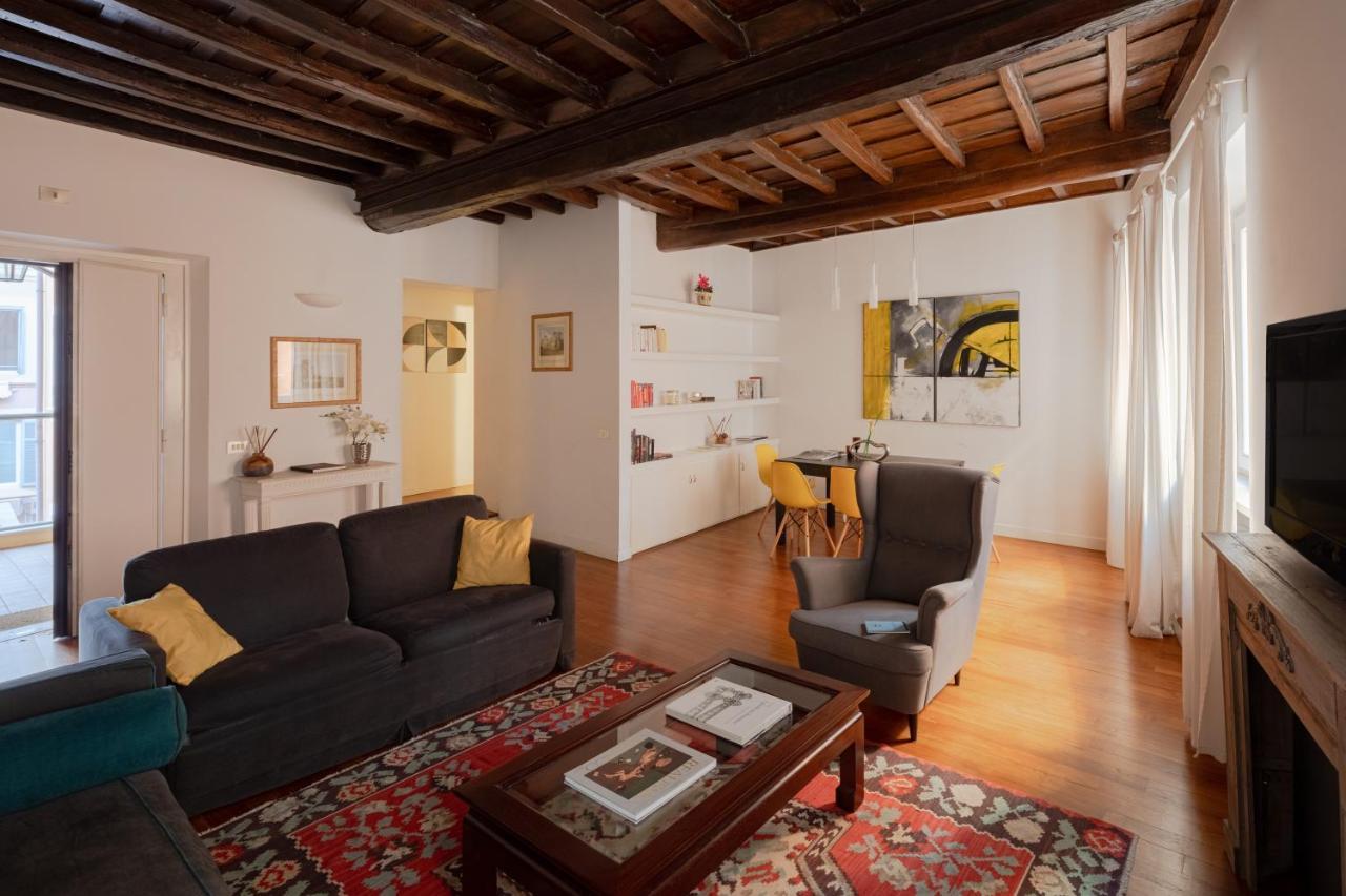 Elegante Rifugio In Centro Storico Tra Piazza Del Popolo E Piazza Di Spagna Appartamento