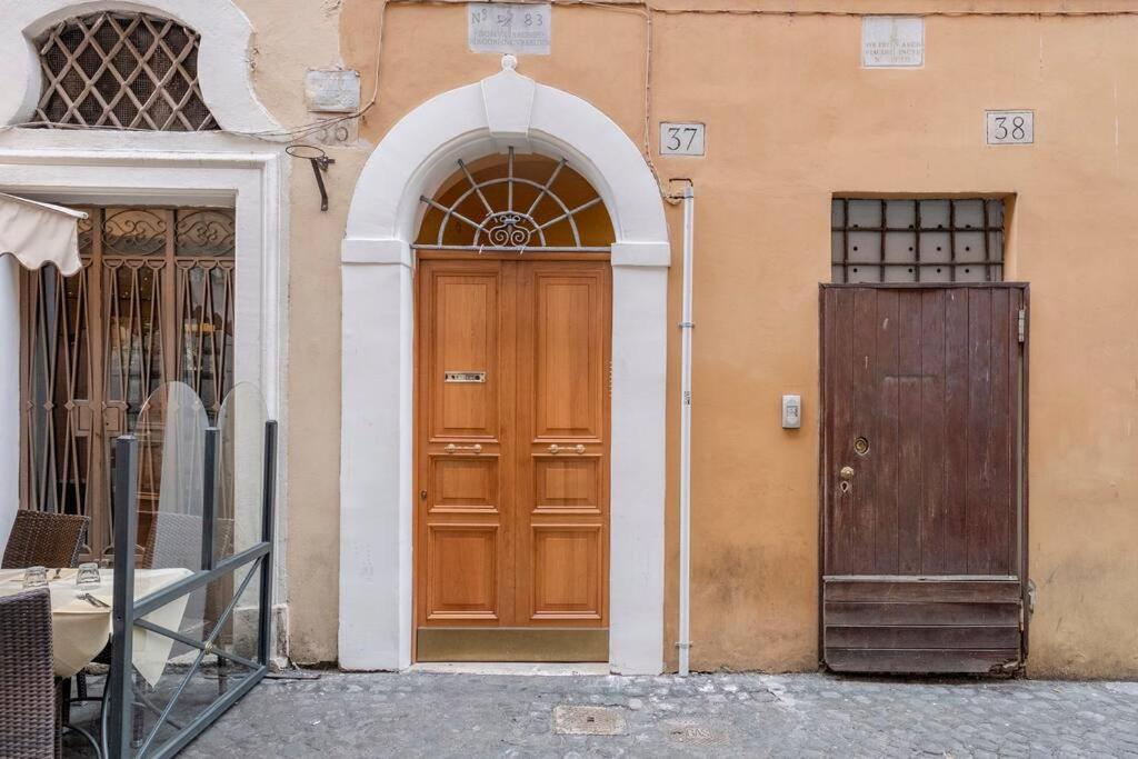 Elegante Rifugio In Centro Storico Tra Piazza Del Popolo E Piazza Di Spagna Appartamento Roma