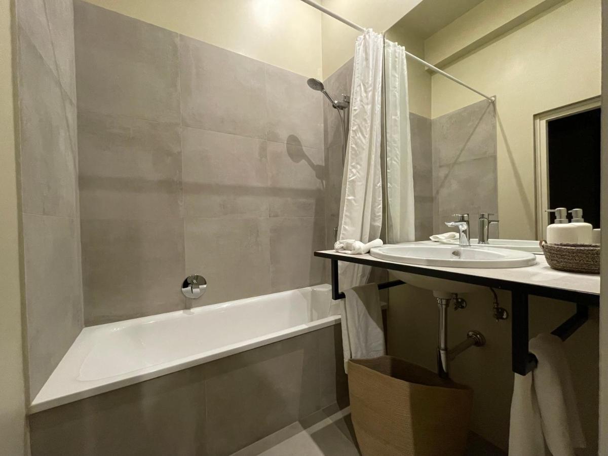 Apartment Center, Luxury & History In Via Monserrato Rom