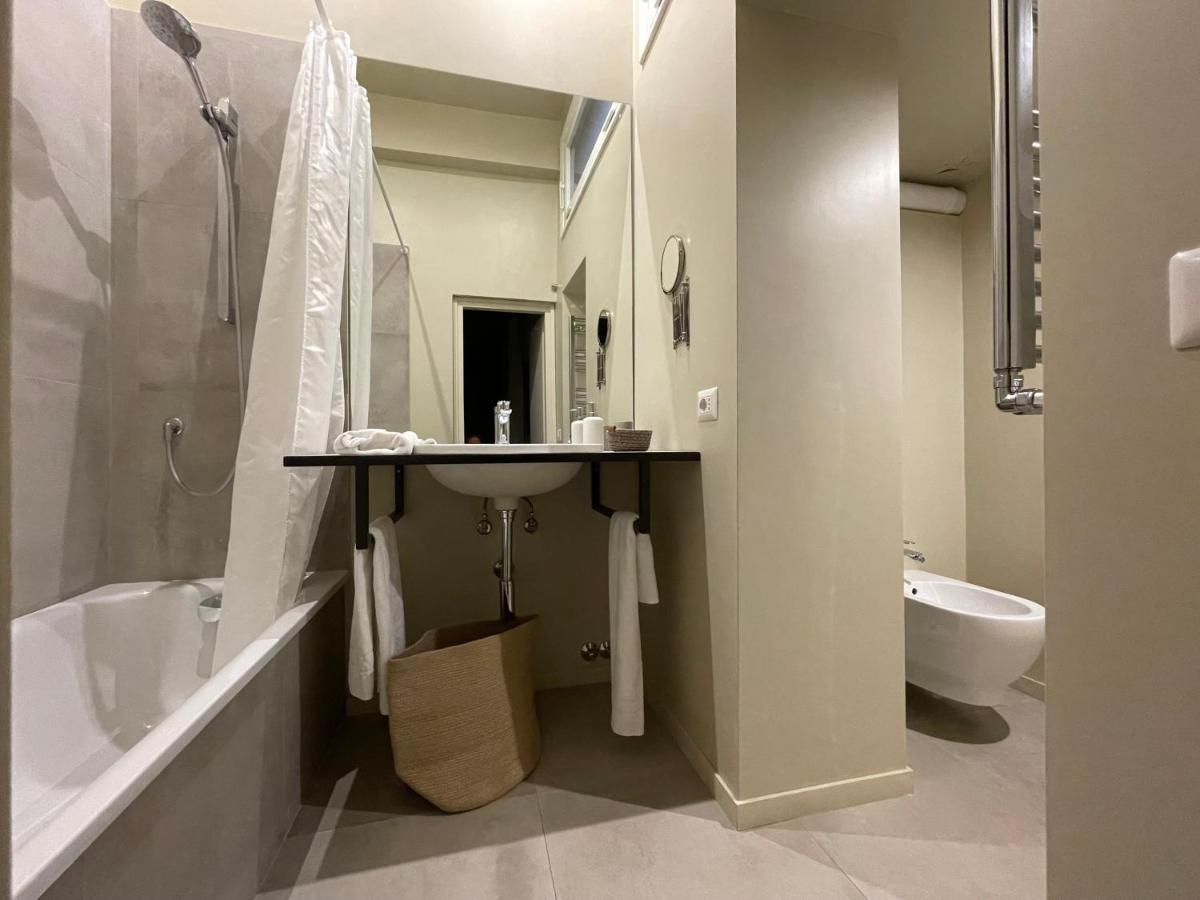 Apartamento Center, Luxury & History In Via Monserrato