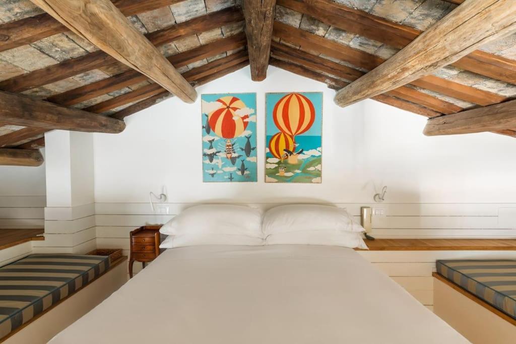 Appartamento Casa Adriana, A Burghesius Roma