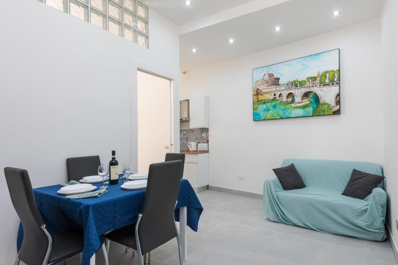 Apartment Vatican With Balcony Rome