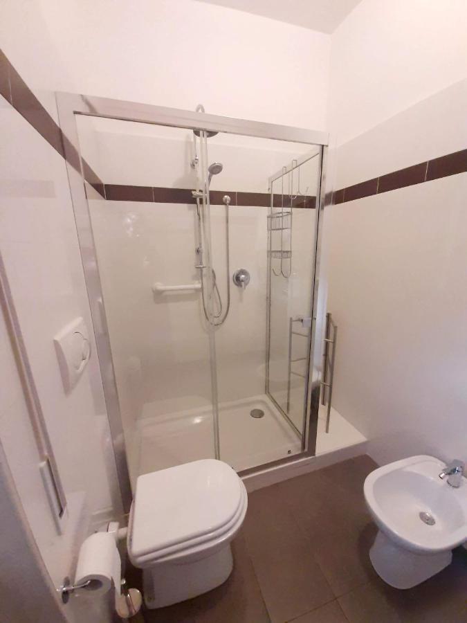 Cornelia Idi Gemelli, Chicca Metro Apartment Rome