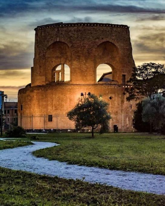 Apartamento Al Cortiletto Di Torpigna Roma