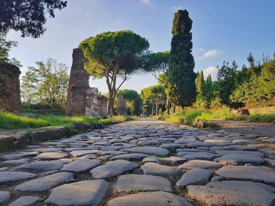 Rooftop Appia Antica,silenzioso Riservato Two Bedrooms Two Bathrooms Rome