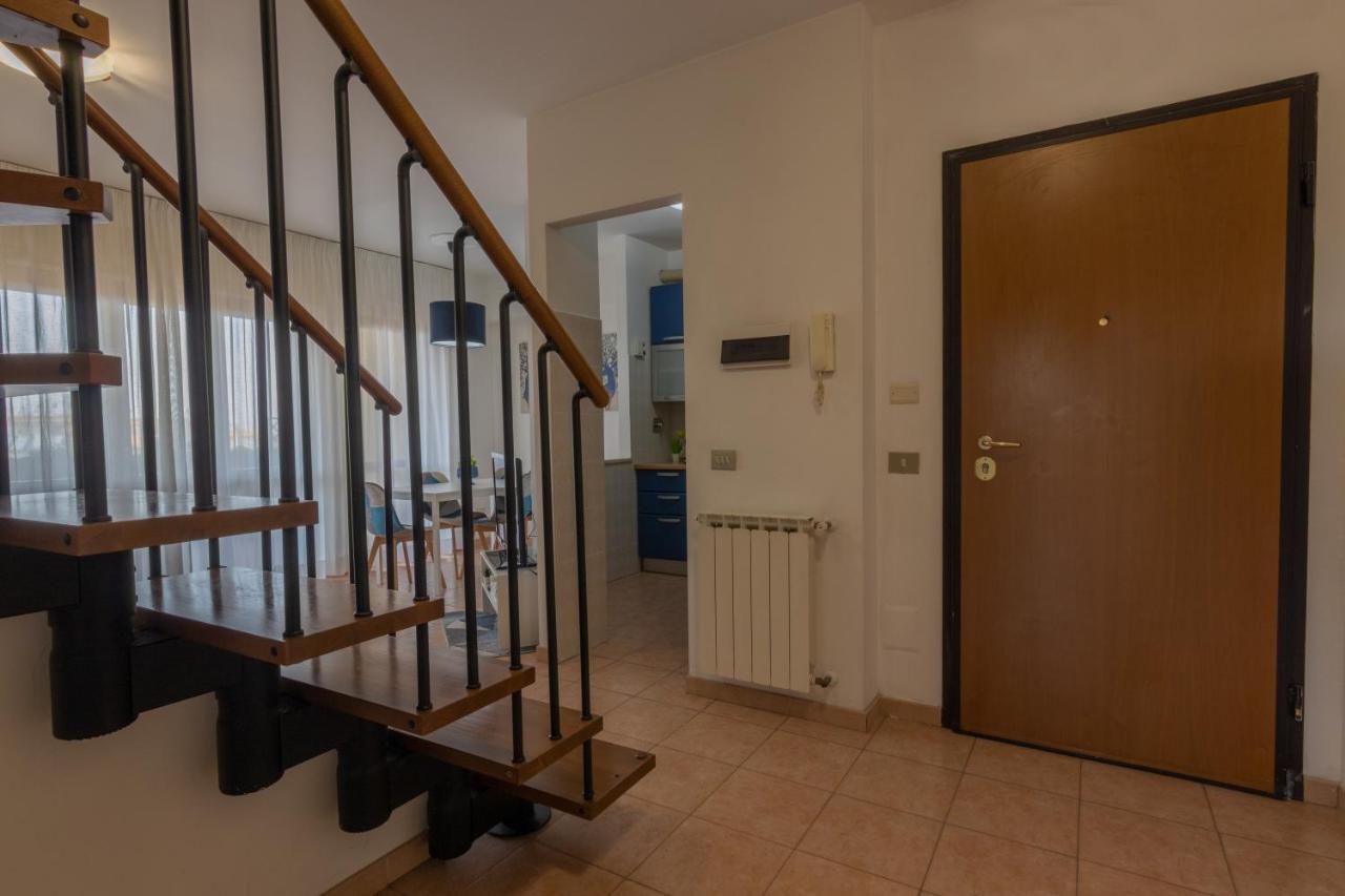 Comfort Penthouse - Private Parking, Wi-fi Apartamento Roma