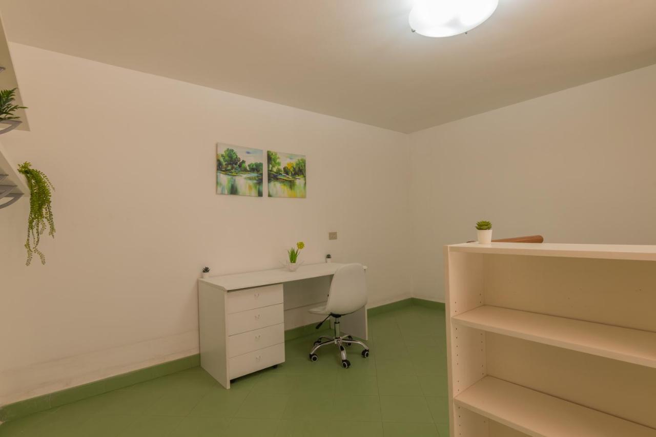 Apartamento Comfort Penthouse - Private Parking, Wi-fi Roma
