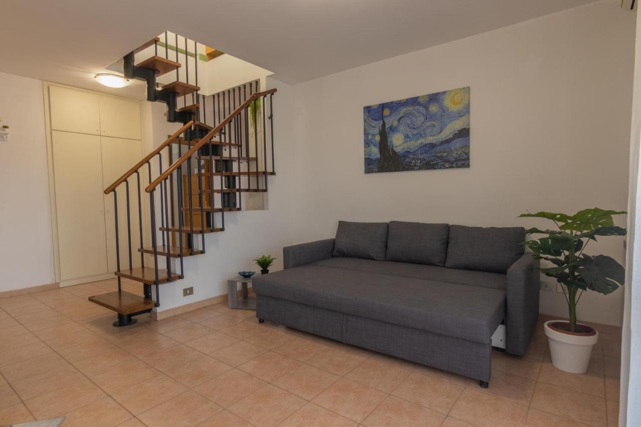 Comfort Penthouse - Private Parking, Wi-fi Apartamento *