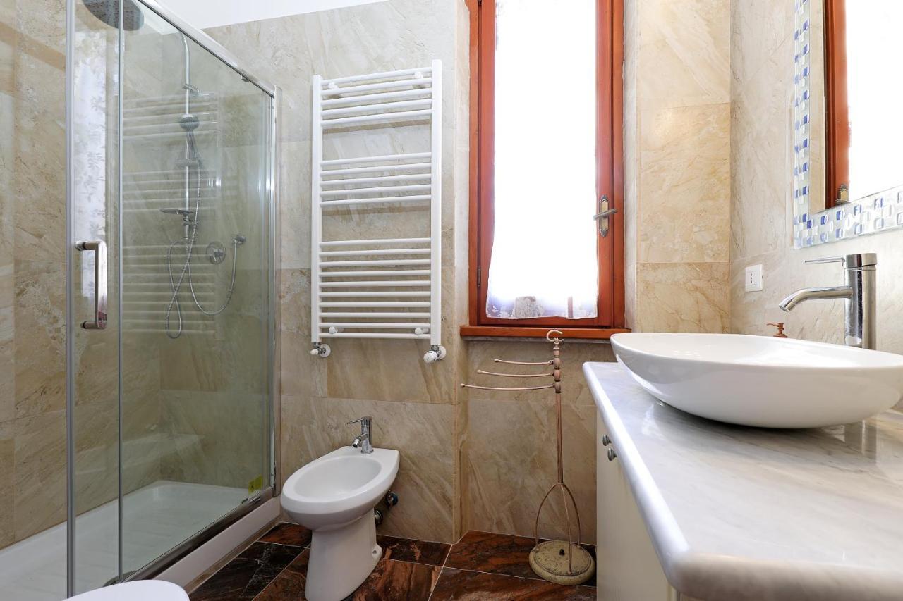 Apartment Cornelia - Charme Rome