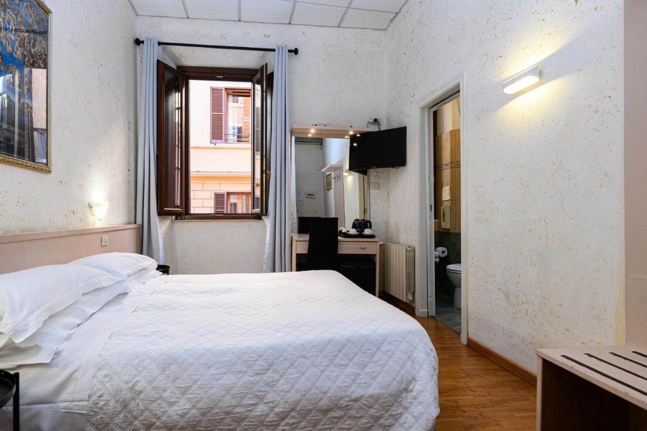 Hotel Julia 3*
