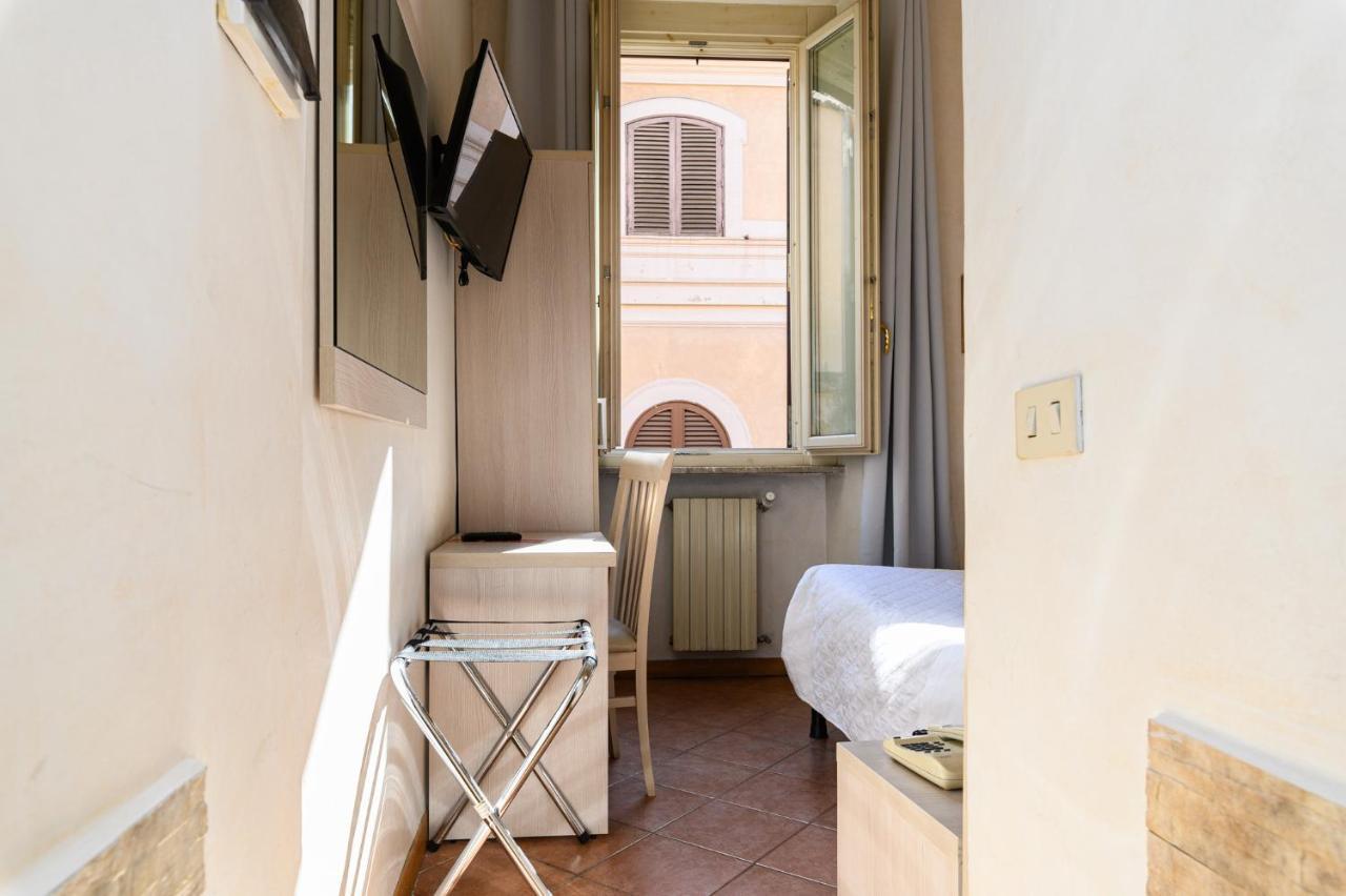 Hotel Julia 3*