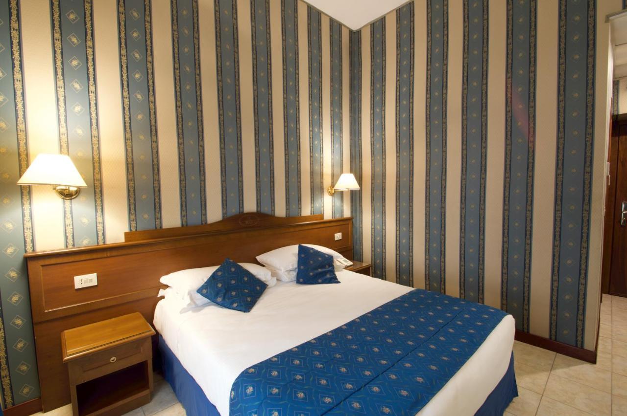Hotel Montecarlo 3*