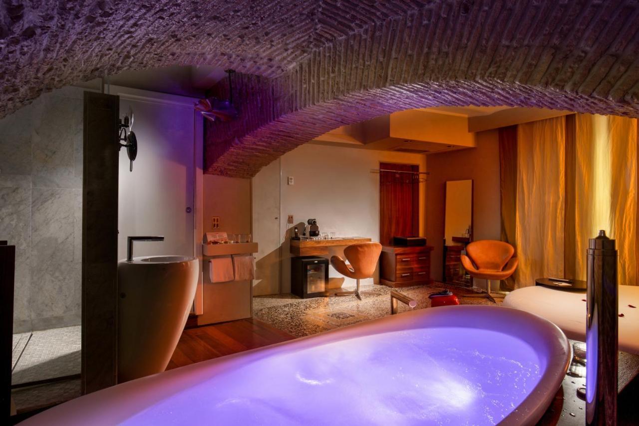 Suitesistina For Brave Lovers Bed & Breakfast Roma