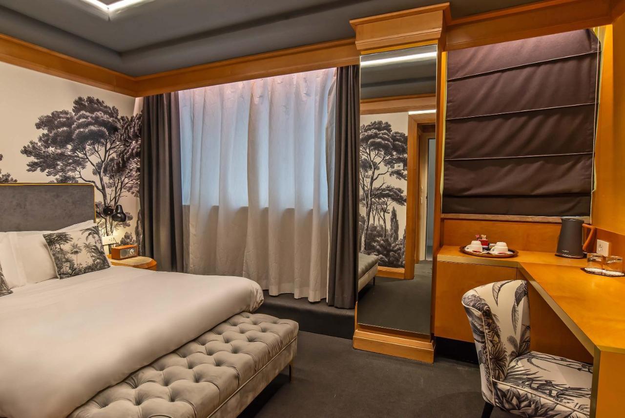 Hotell White