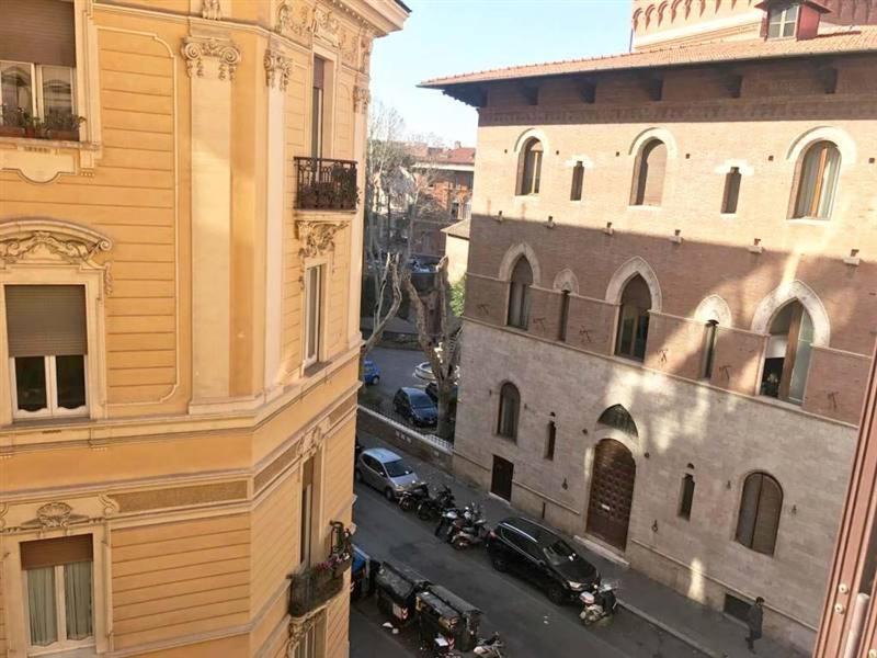 Ercoli House Hotel 2*