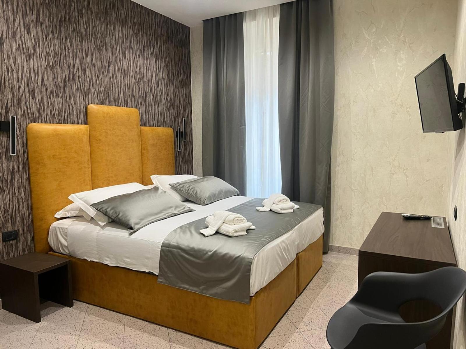 Hotel Ercoli House 2*
