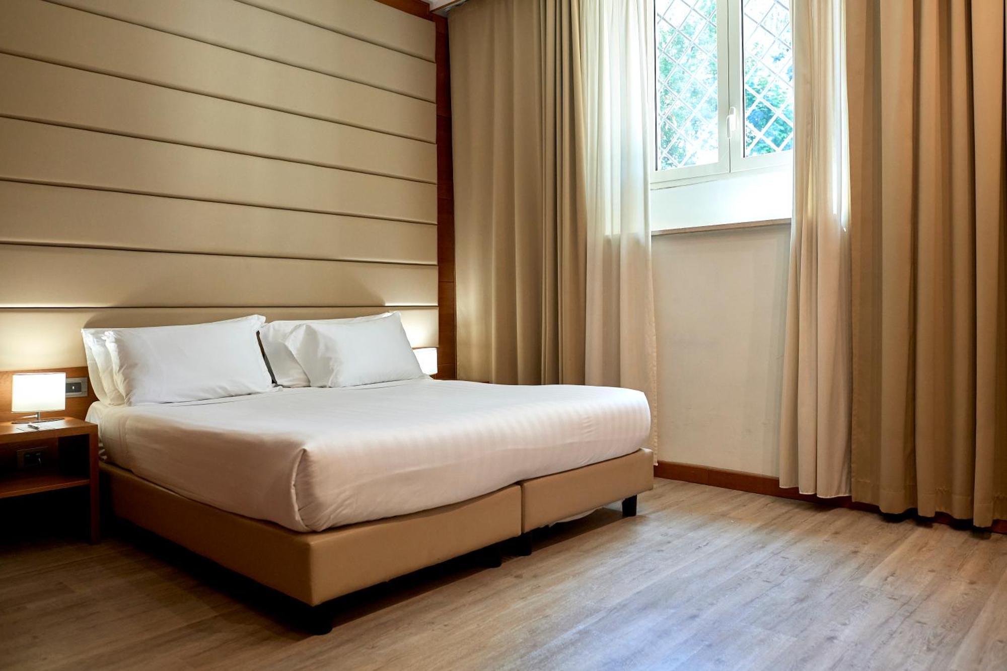 Hotel Occidental Aurelia 4*