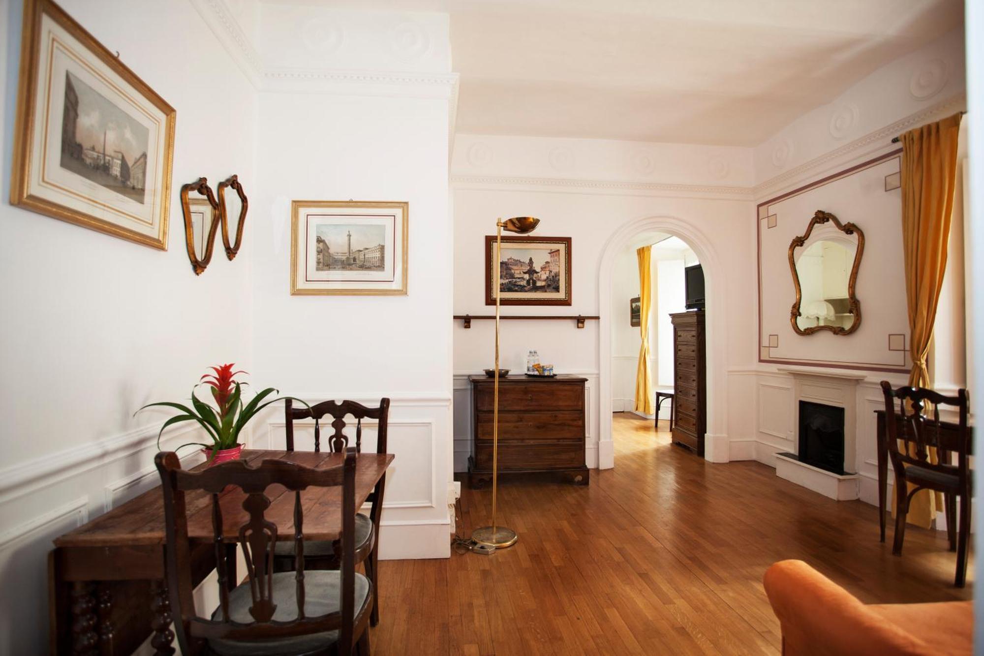 Acomodação com café da manhã  Martina House 3*