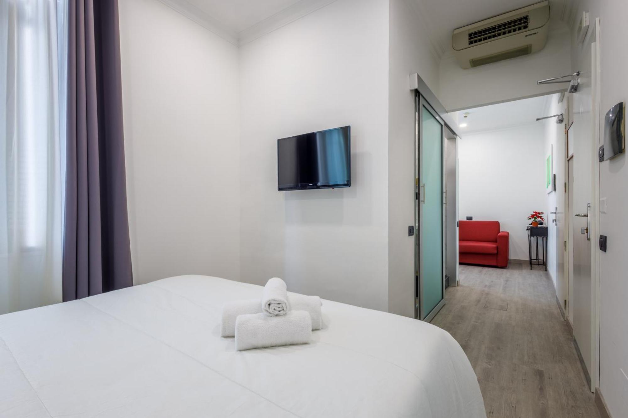 Crossroad Hotell 3*