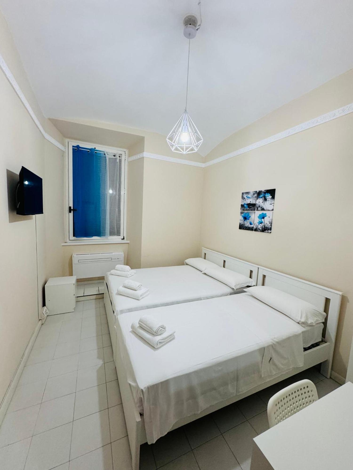 Terminal House 2* Rome
