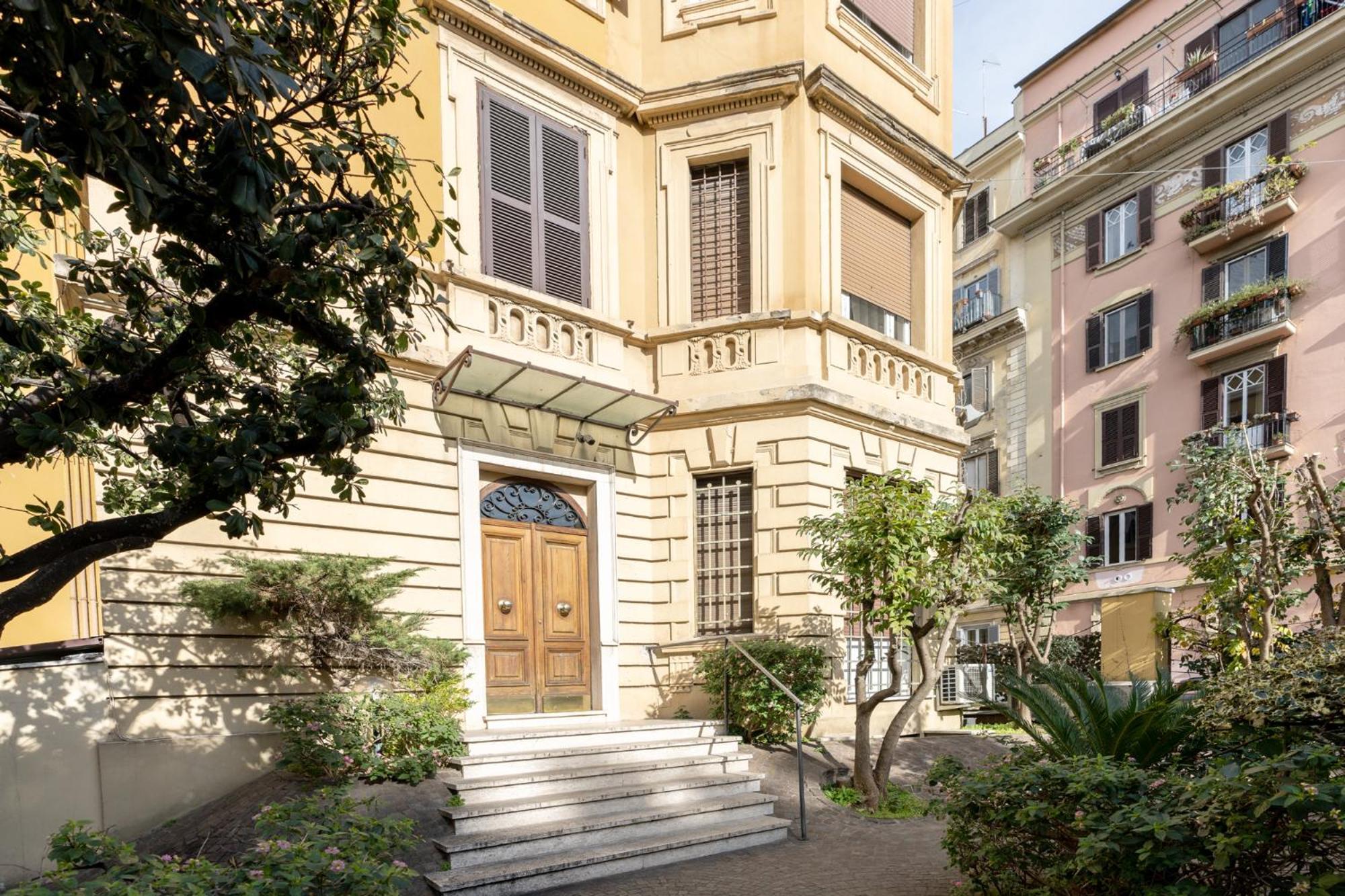Apartment Vatican Borgo Pio Rome