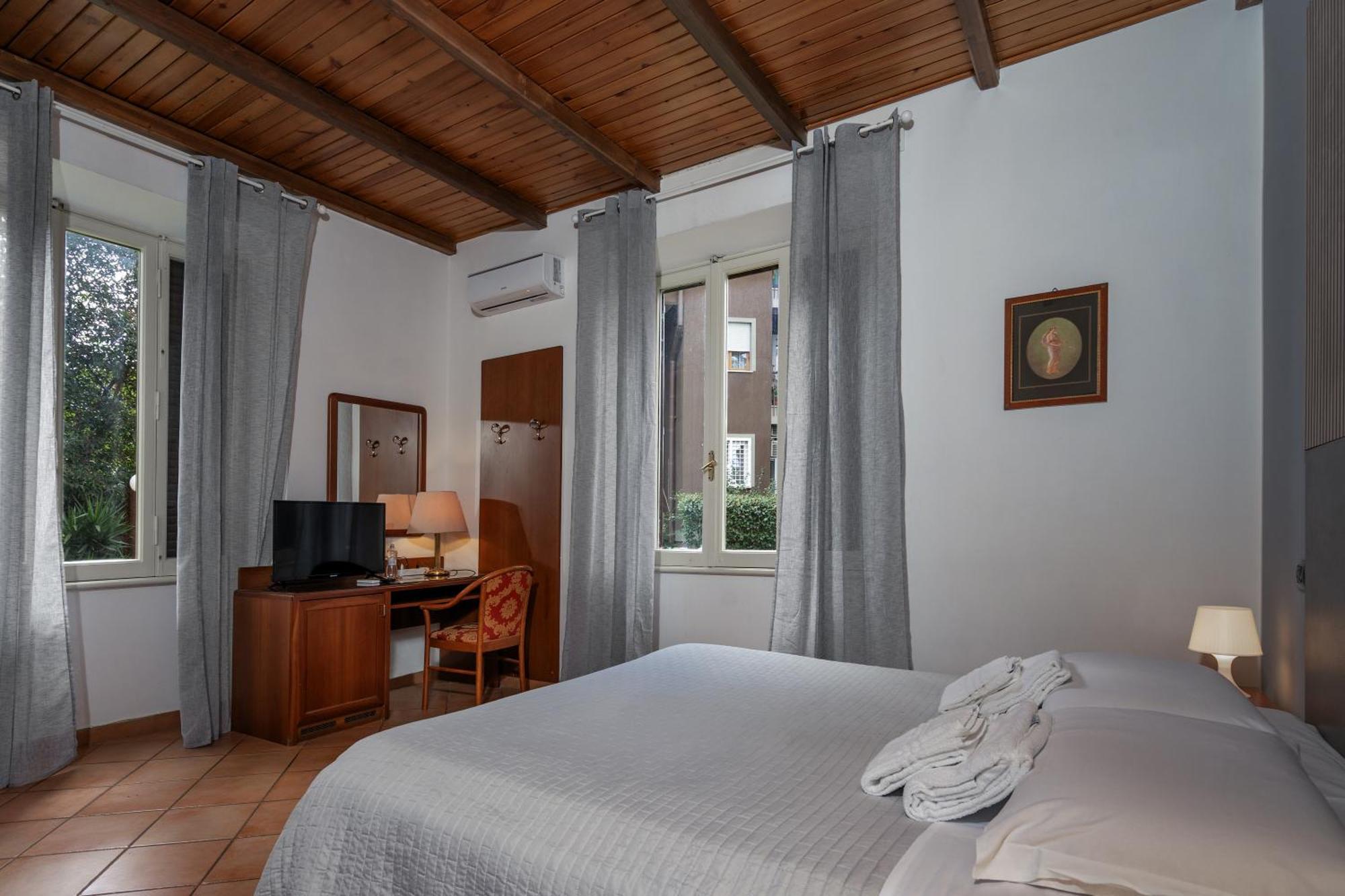 Comfort Gaia Tor Vergata Gjestgiverier 2*