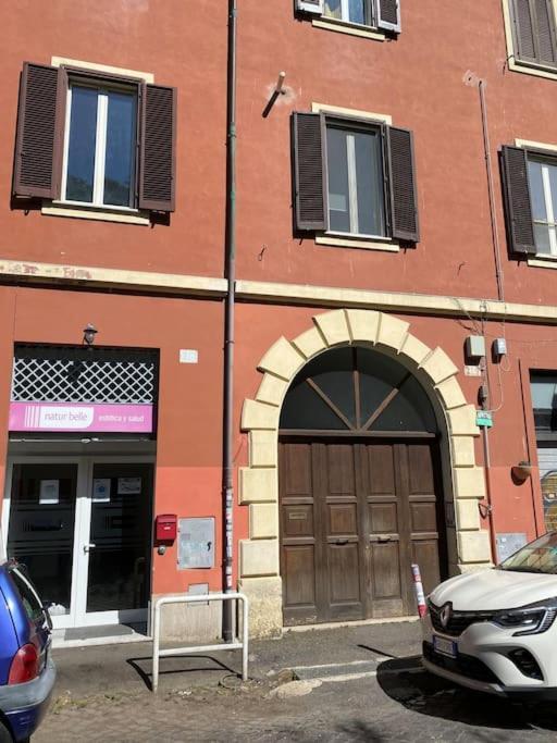 Guest Art Trastevere Station Rom