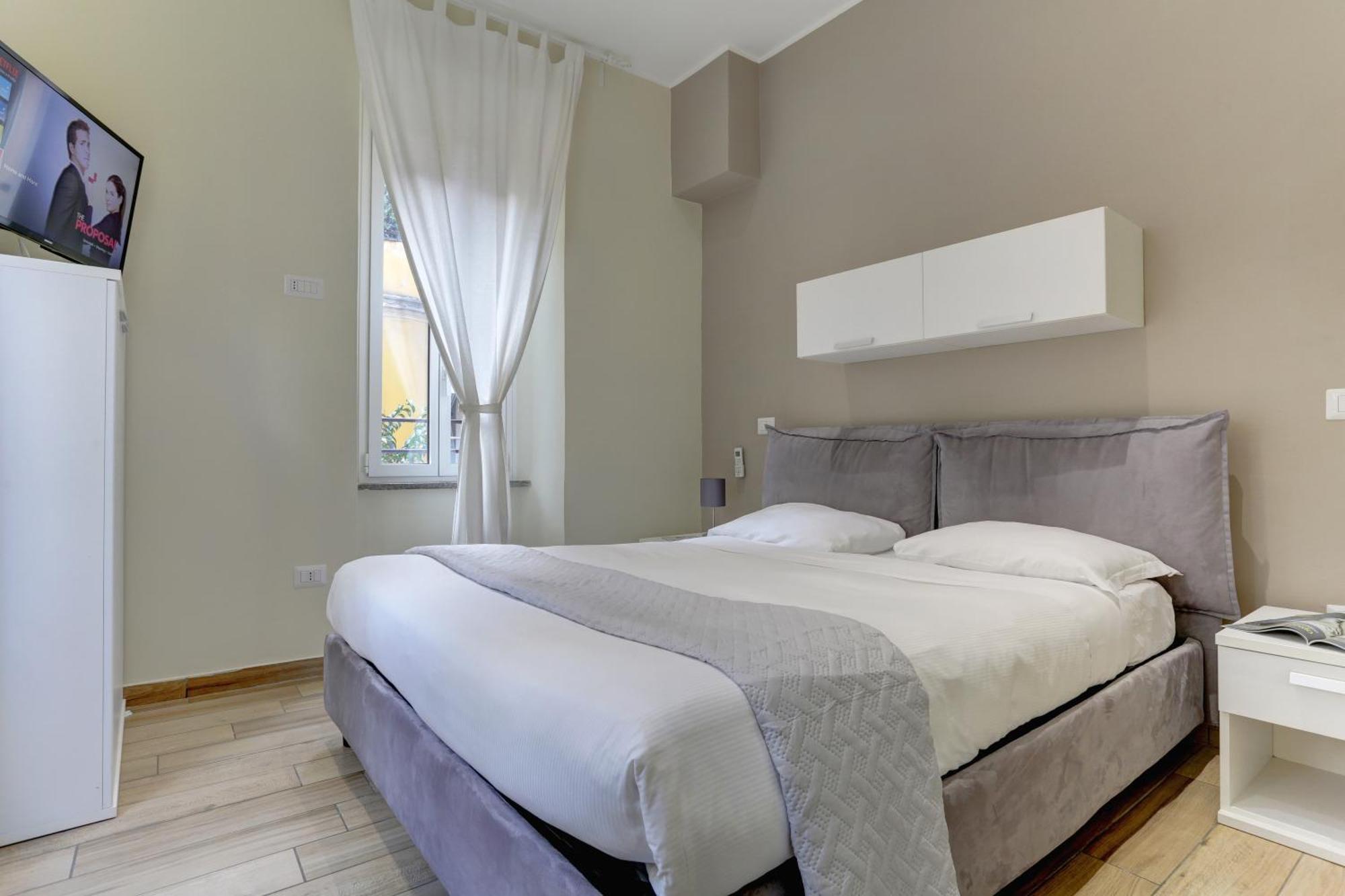 Santi Quattro - Colosseo Apartamento