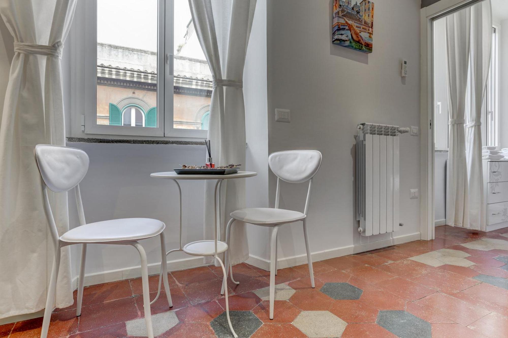 Santi Quattro - Colosseo Apartamento