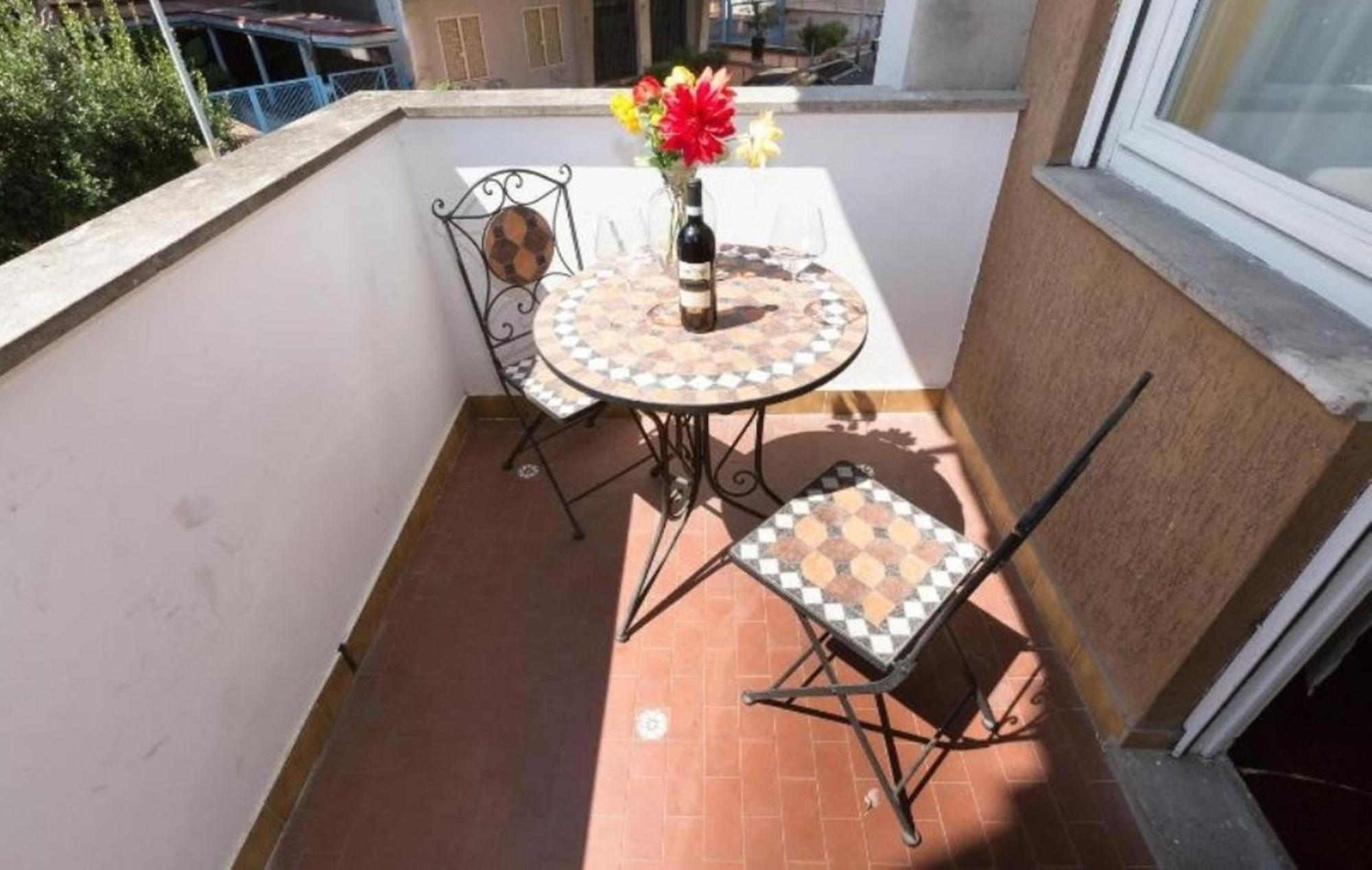 Appartamento With Balcon