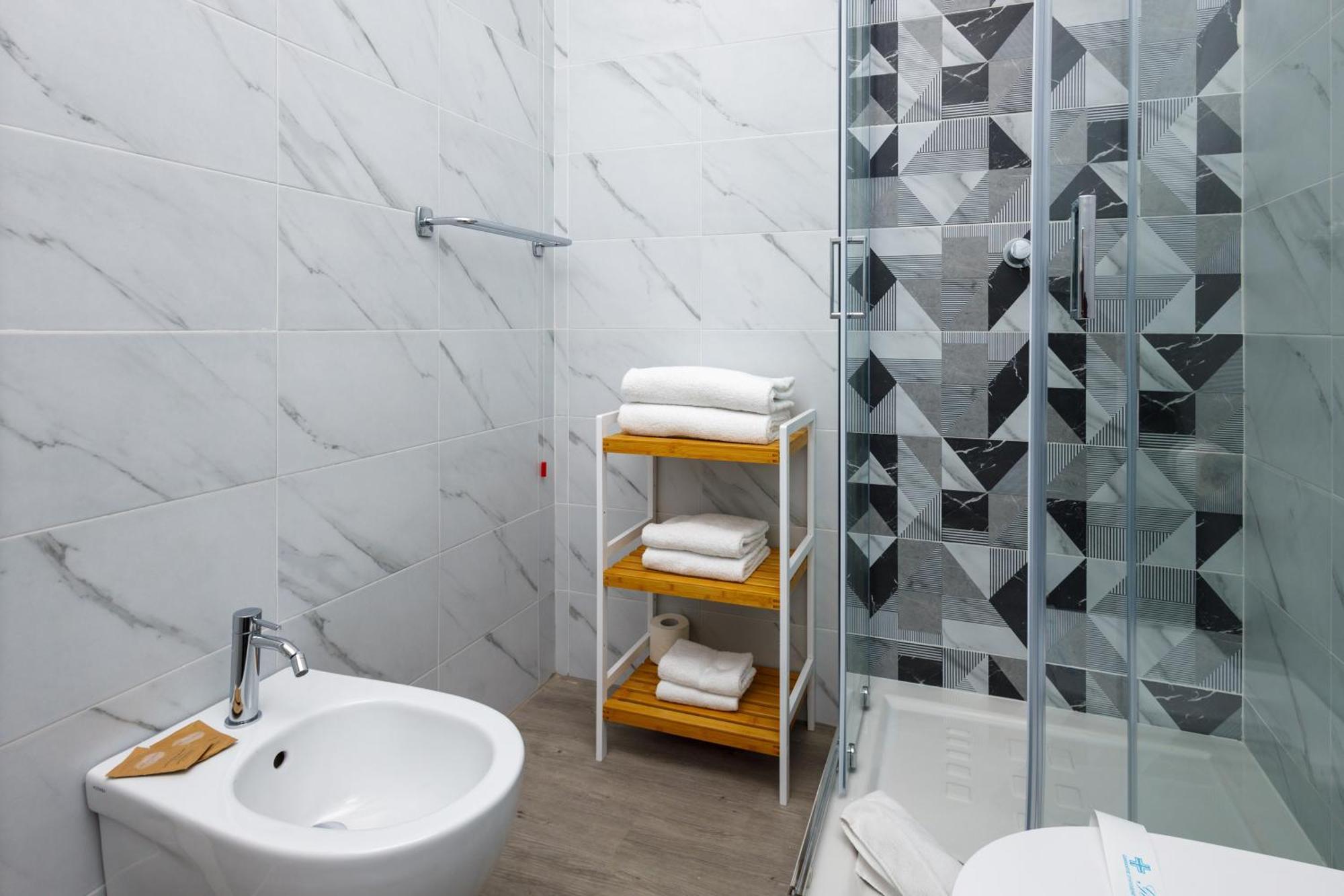 Crossroad Hotell 3*