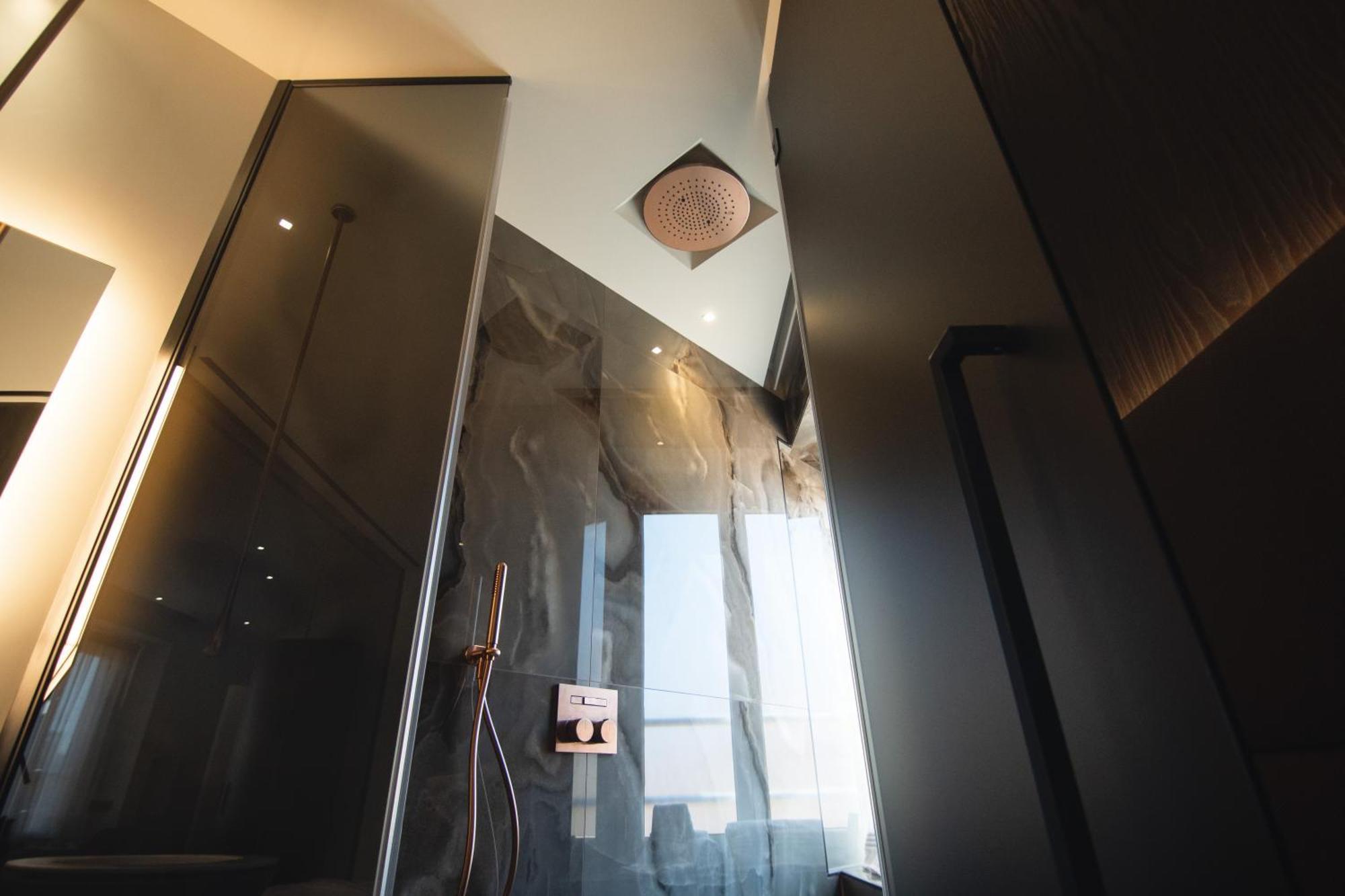 Tritone Luxury Fontana Di Trevi Rom