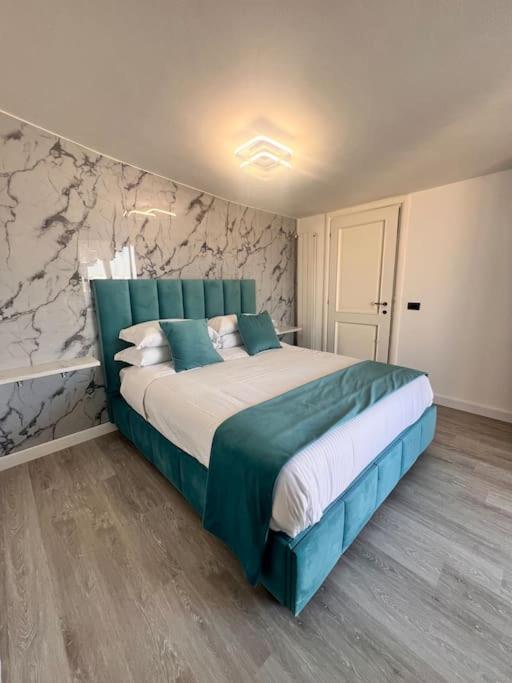 Mezzo Experience Eur Apartamento *
