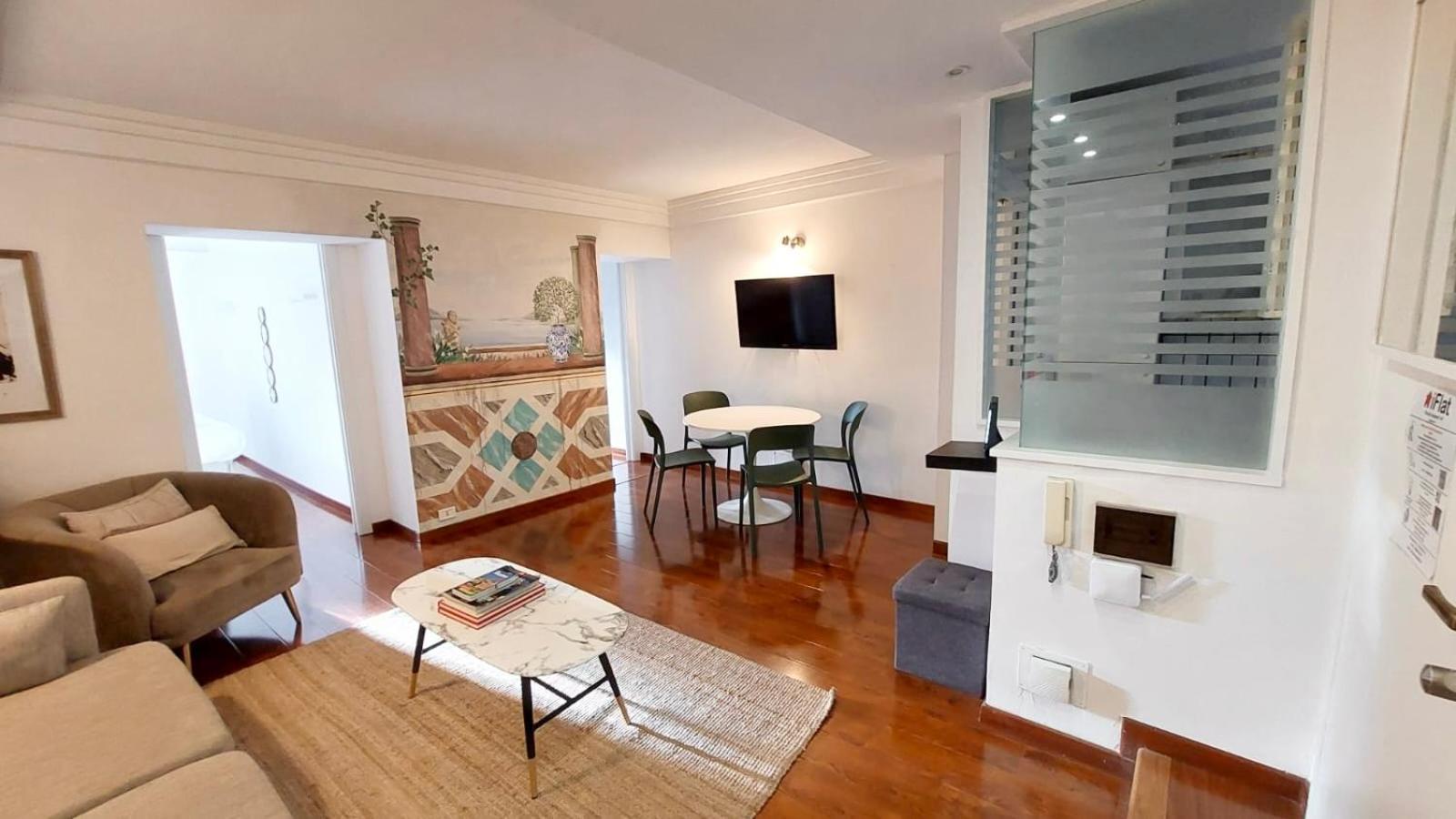 Apartment Serpenti 147 - Colosseum