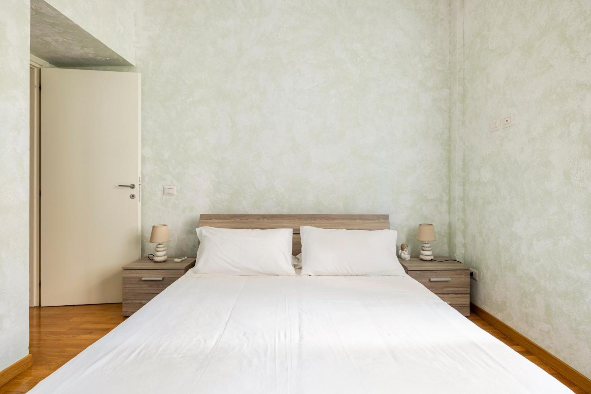 Comfortable Via Appia - B Rom