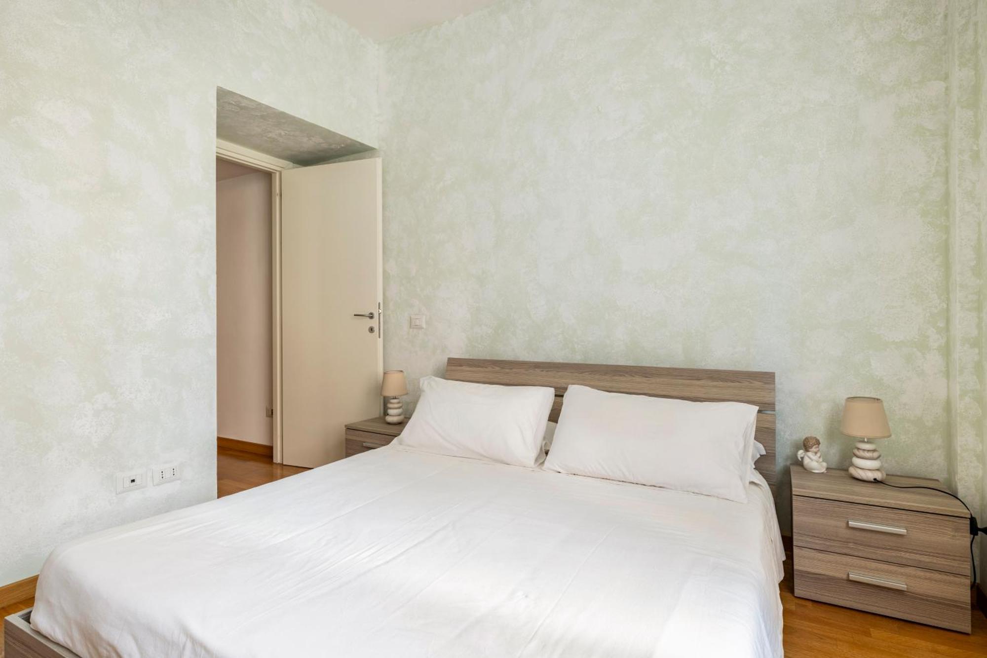 Comfortable Via Appia - B Rom