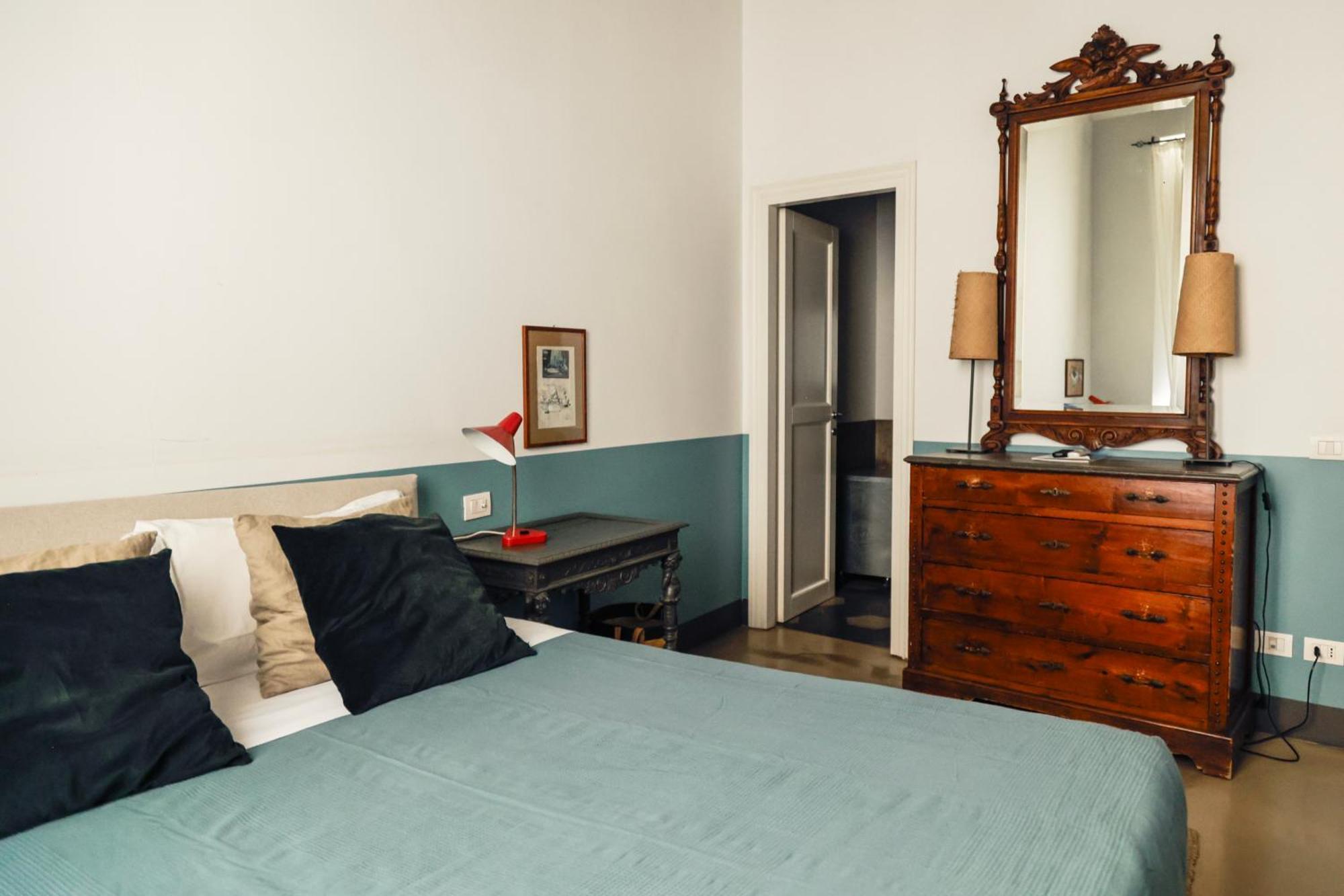 Apartment Charming In Monti, Steps To Colosseum *