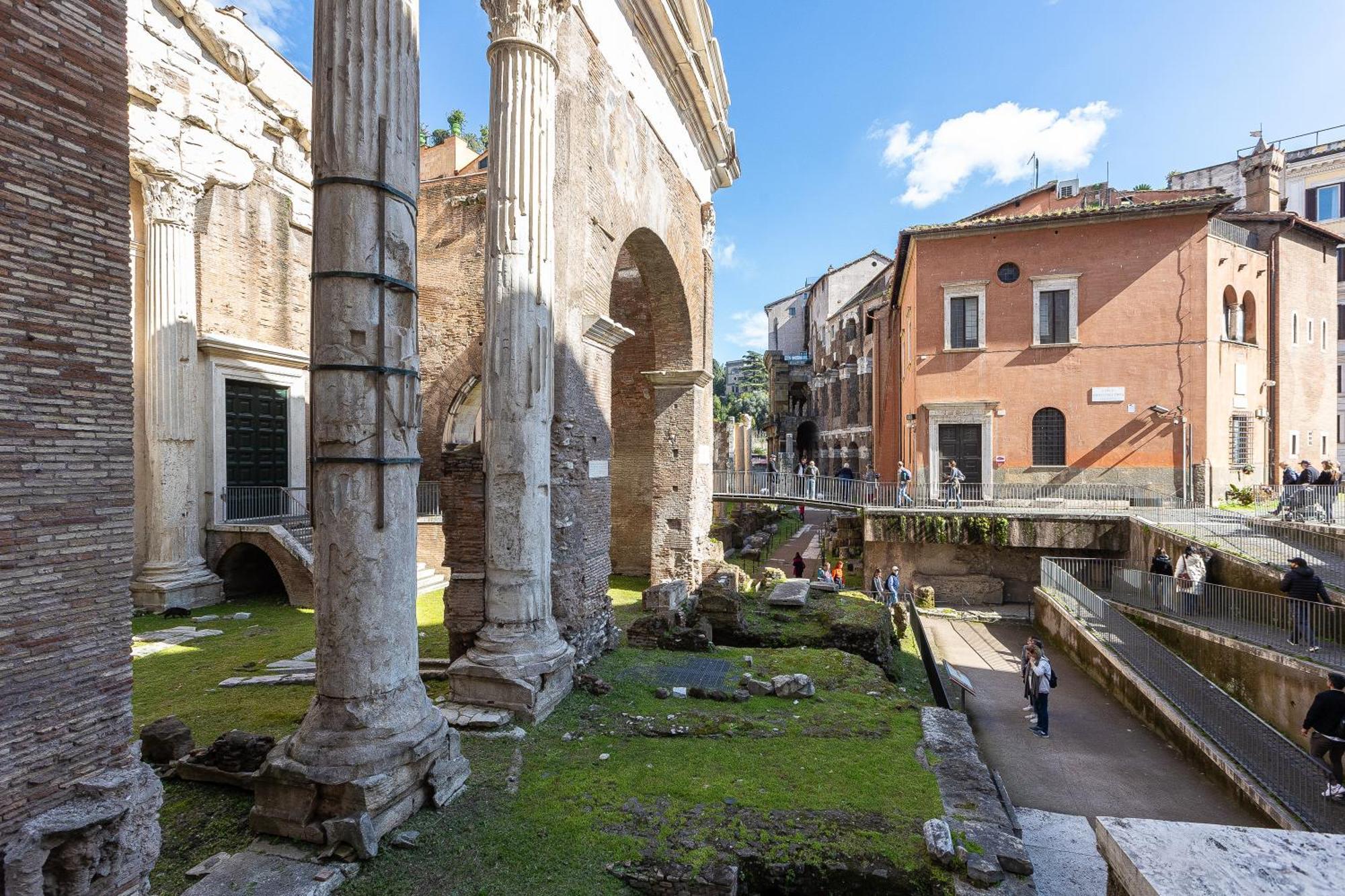 Amazing Elegant Jewish Ghetto * Rome