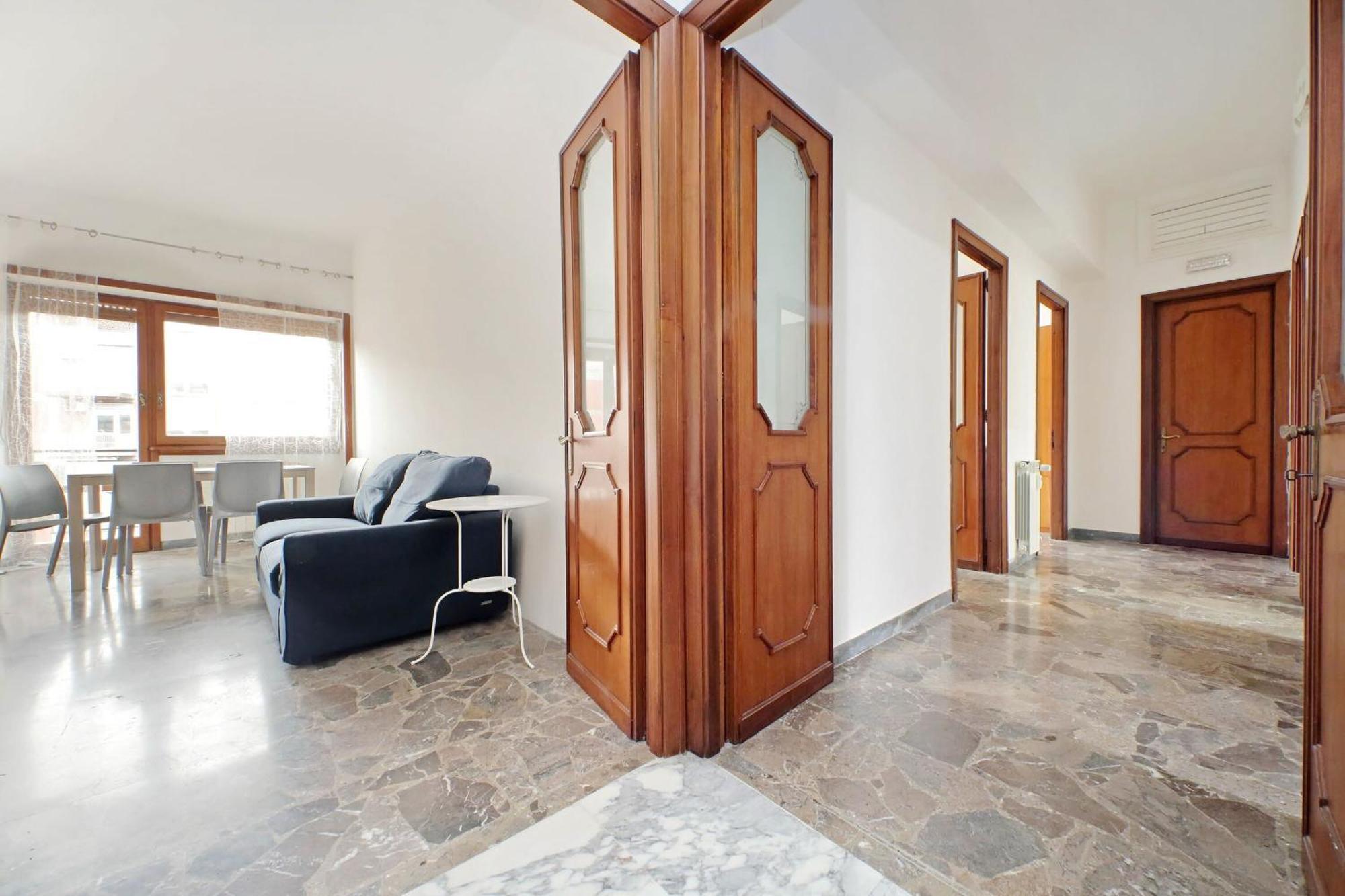 Cerreto Di Spoleto By Halldis Rom
