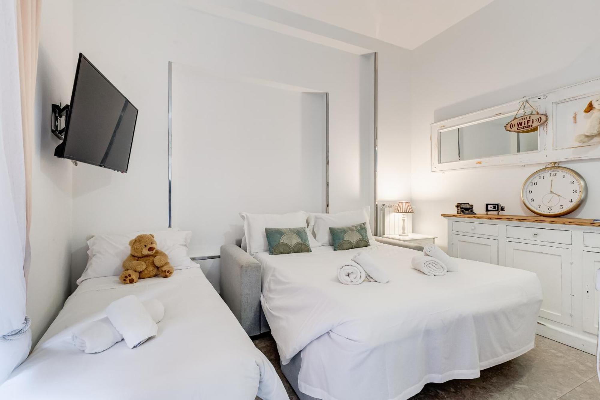 Trevi Fountain - Shabby - Romedreamhome