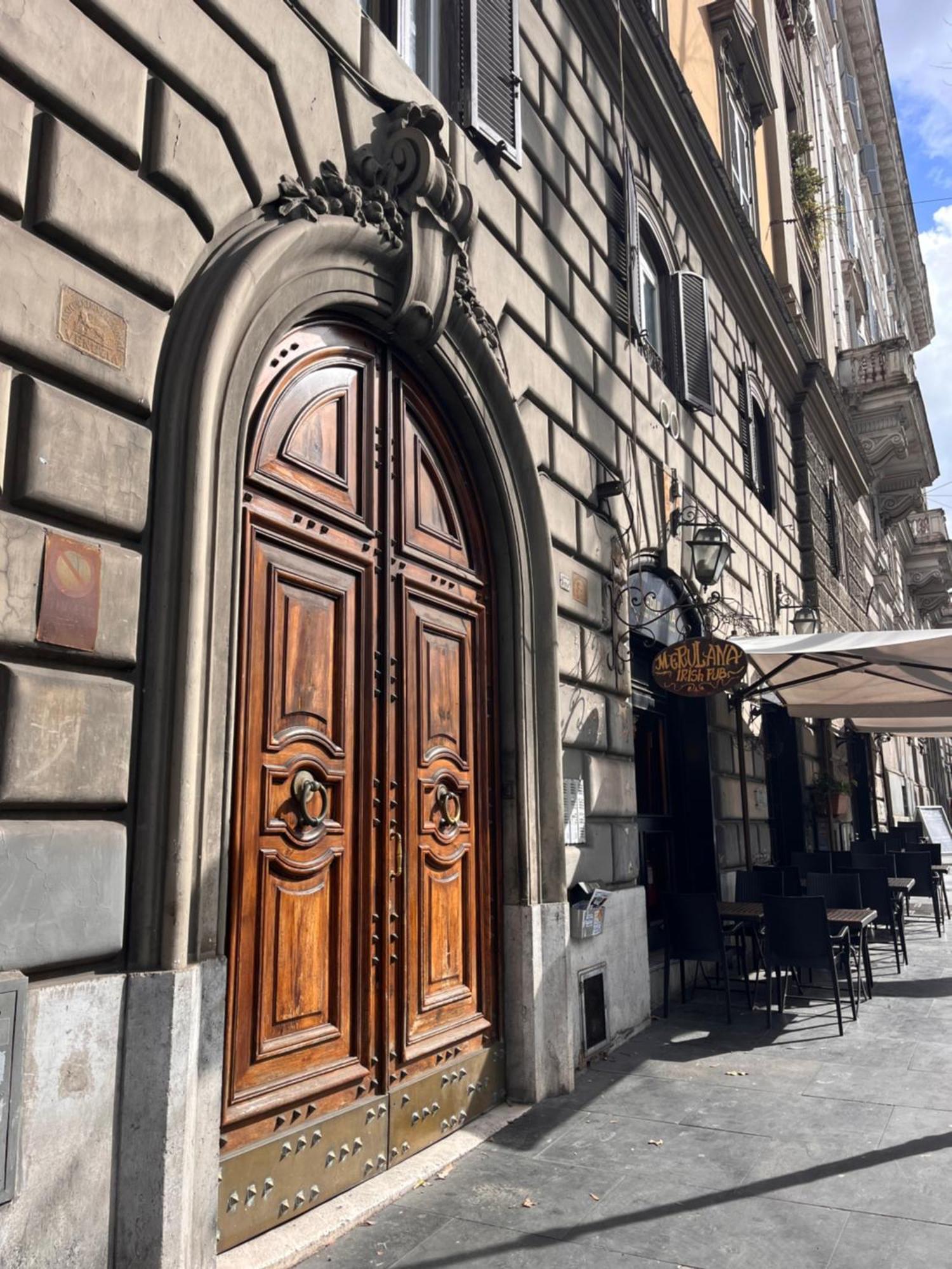 Guest house Colosseum Deluxe