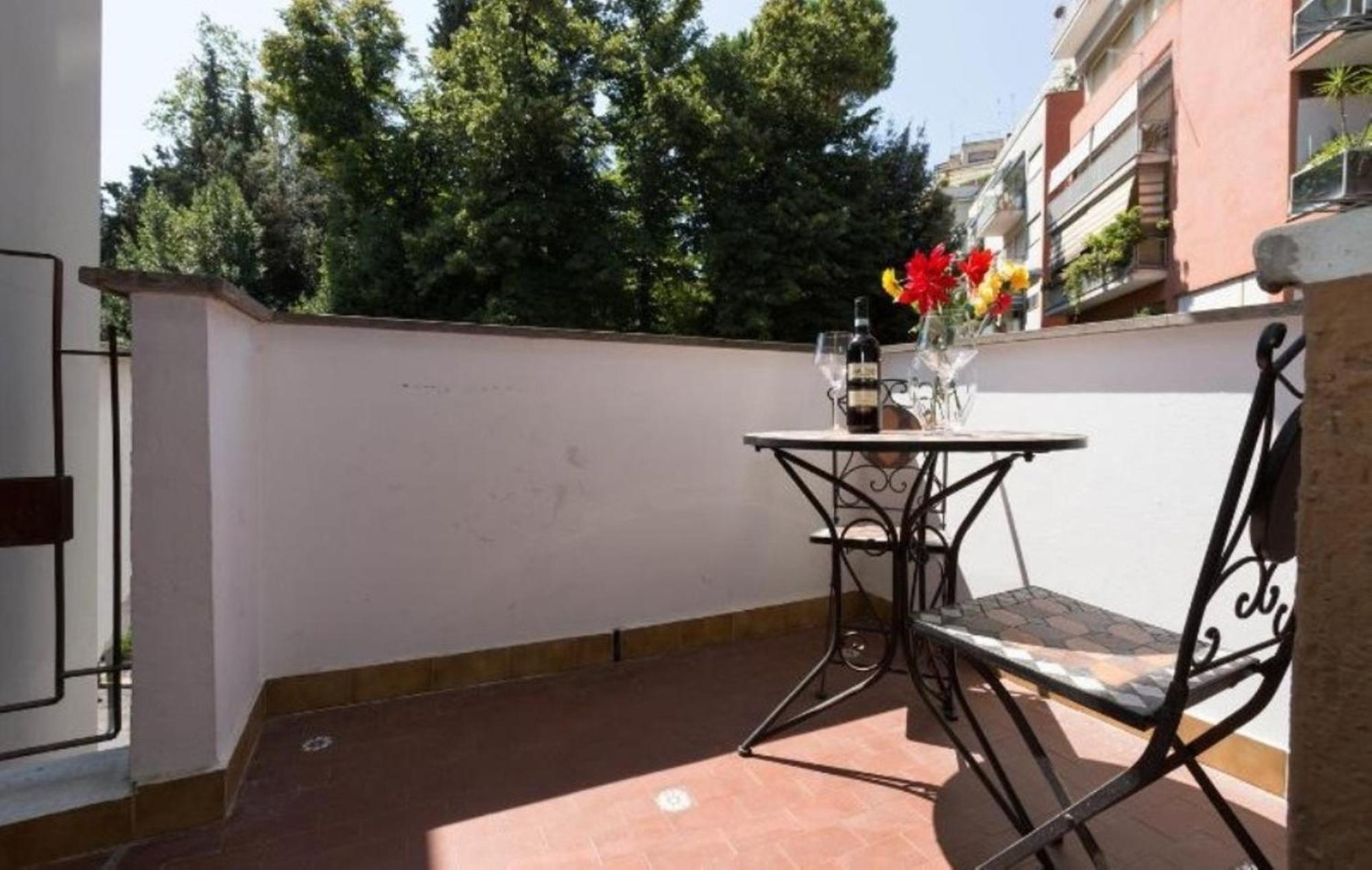 Appartamento With Balcon