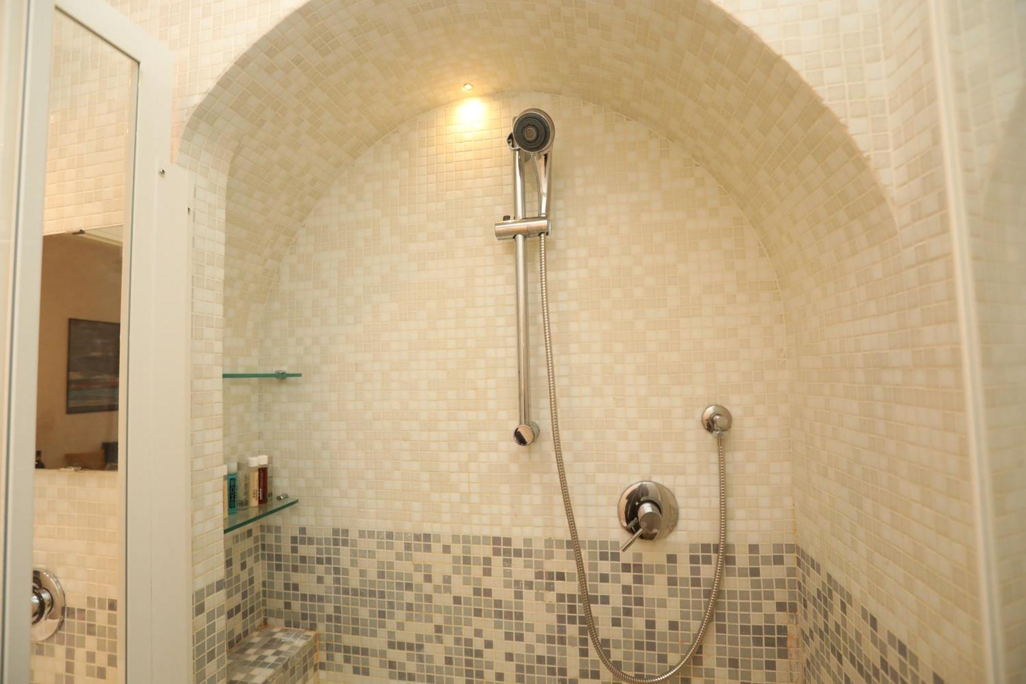 New Vatican Museum Apartment Rom